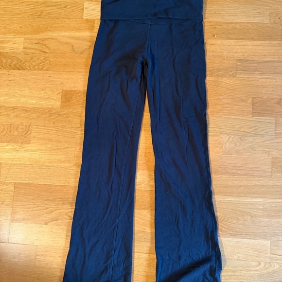 Skims fold over pant - Picture 3 of 3